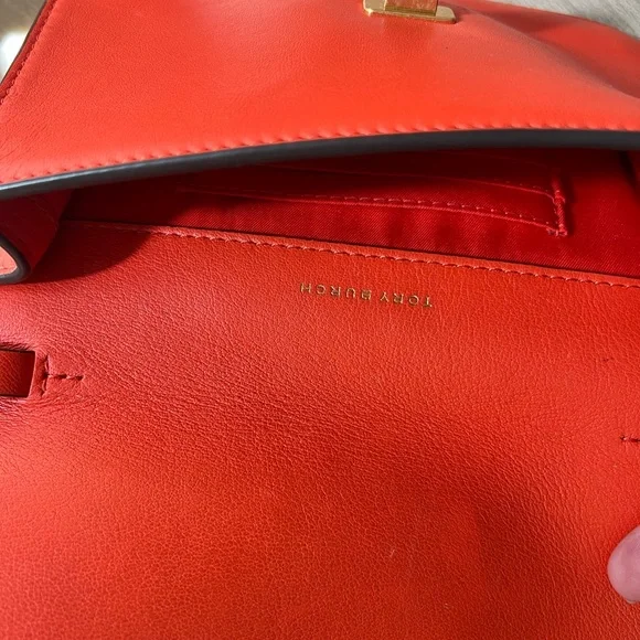 Tory Burch Orange Leather Quilted Crossbody - Picture 5 of 8